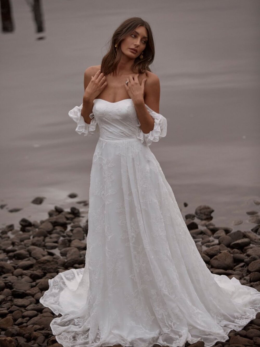 Madi Lane Carmi Ivory Size 8 Wedding Dress